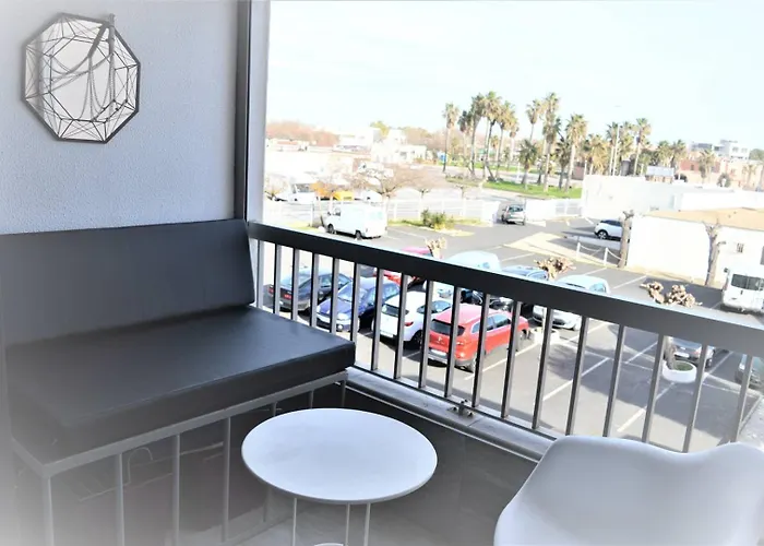 2 Couchages Cap D'agde Naturisme Cn010-557 * Agde